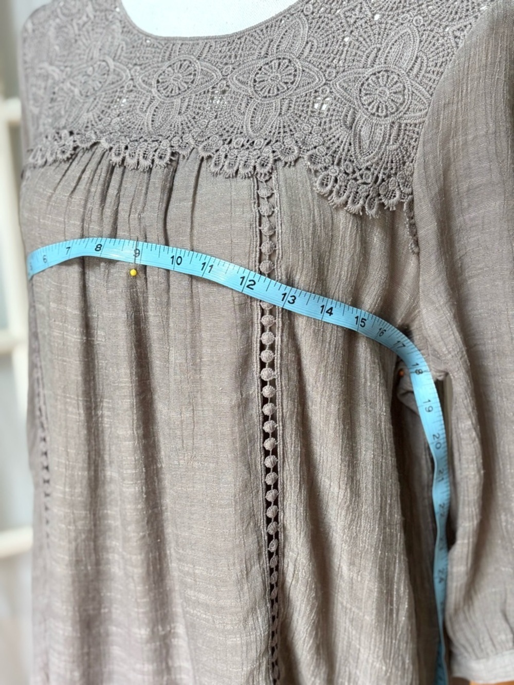 Boho Crochet Lace Yoke Blouse Taupe Flowy Peasant Top Medium - Picture 7 of 8
